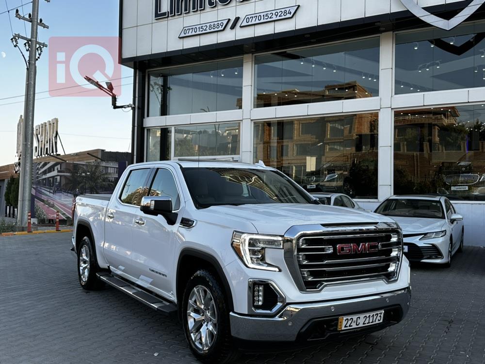 GMC Sierra